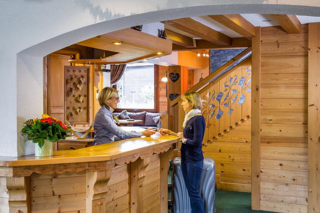 Hotel Le Sporting Morzine Bagian luar foto